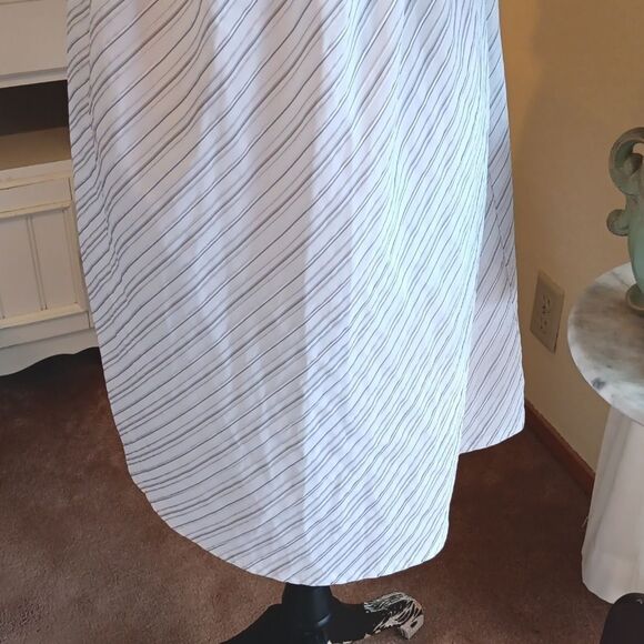 💐Host Pick💐Motherhood Maternity Cream Striped Dress - Picture 3 of 11